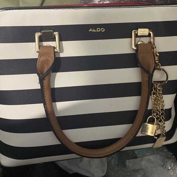 ALDO Handbag almost as new - Picture 1 of 3
